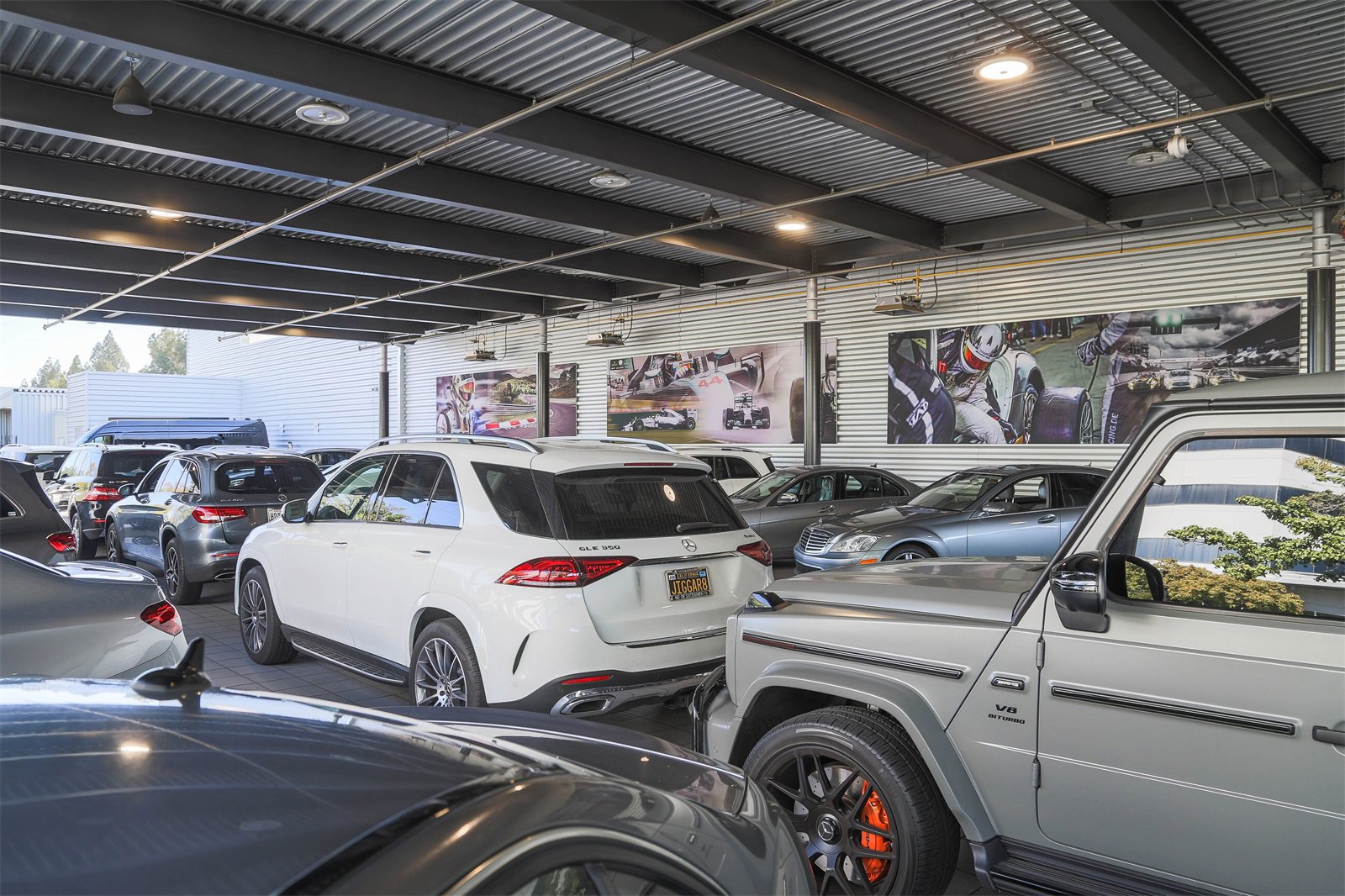 Used 2025 Genesis G70 2.5T image 37