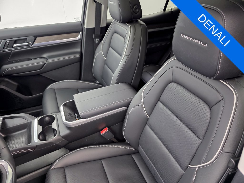 Used 2026 GMC Terrain Denali AWD/4WD image 11