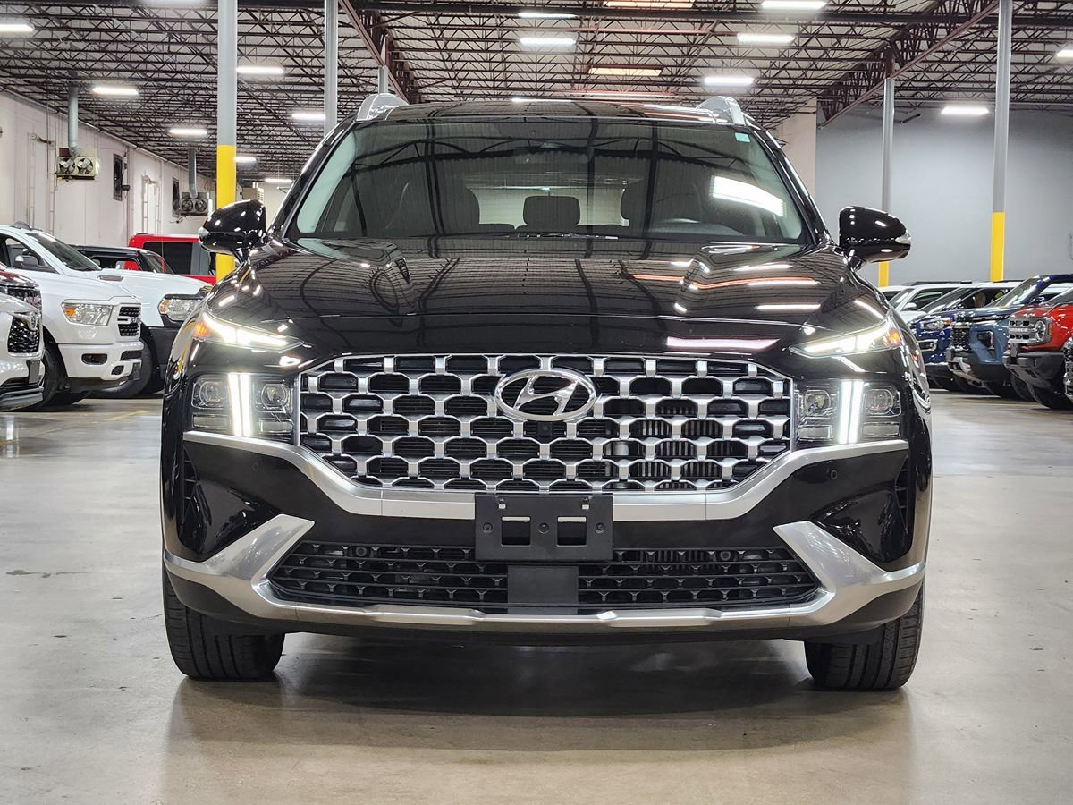 Used 2023 Hyundai Santa Fe Limited FWD image 2