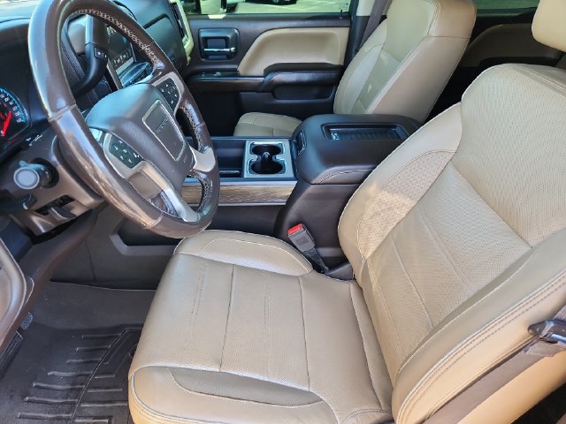 Used 2018 GMC Sierra 2500 Denali w/ Duramax Plus Package AWD/4WD image 14