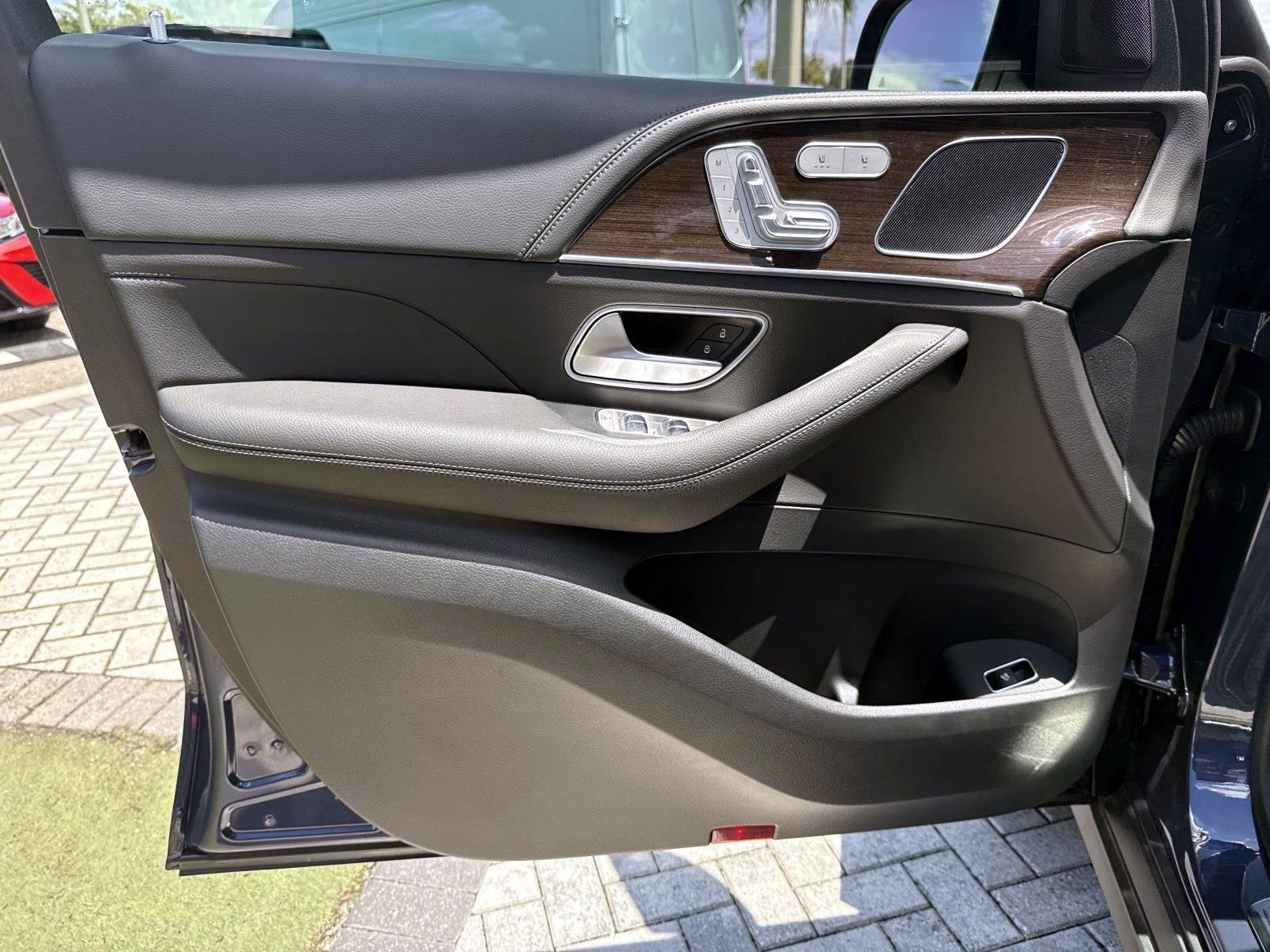 Certified 2025 Mercedes-Benz GLE 350 4MATIC image 17
