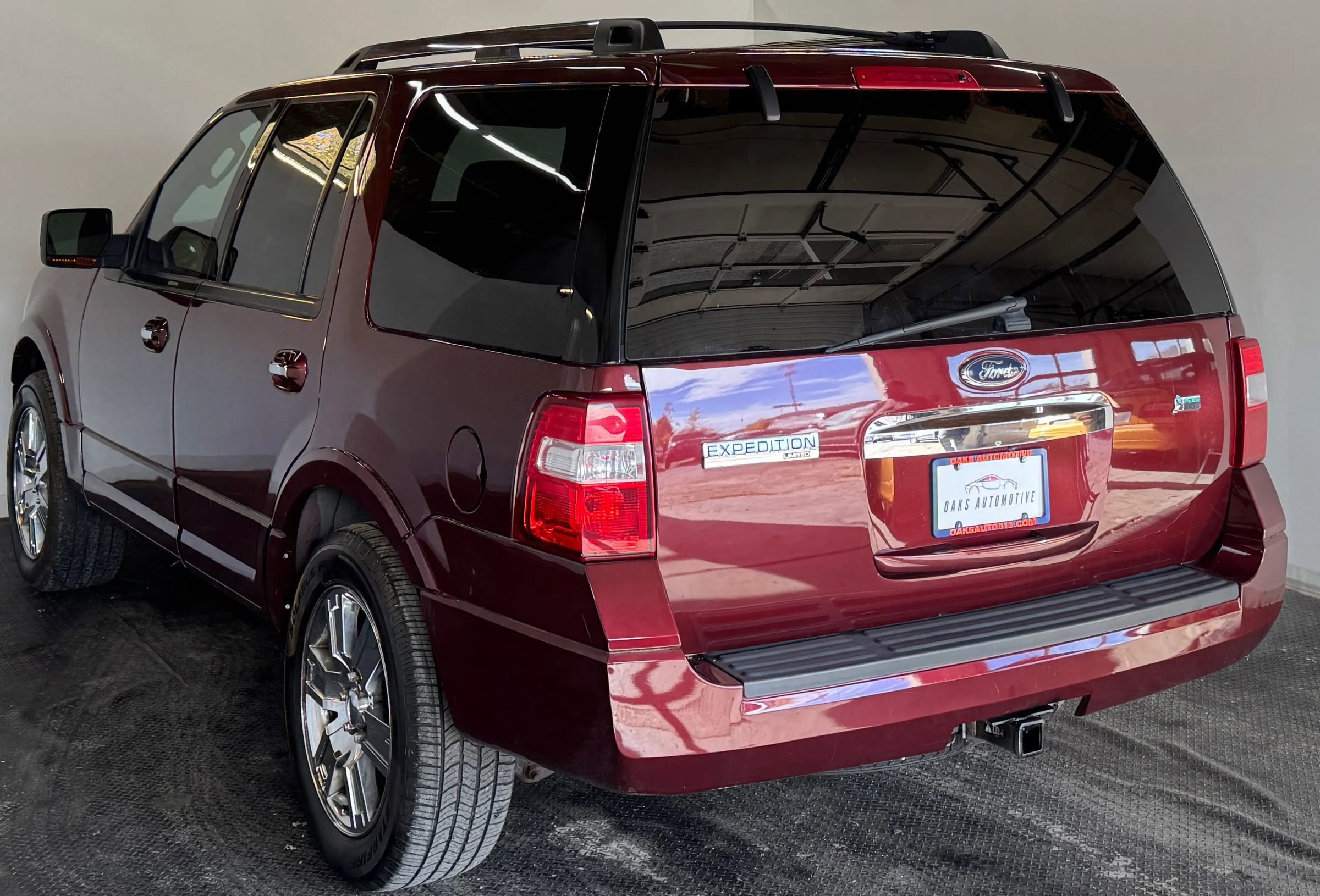 Used 2010 Ford Expedition Limited image 6