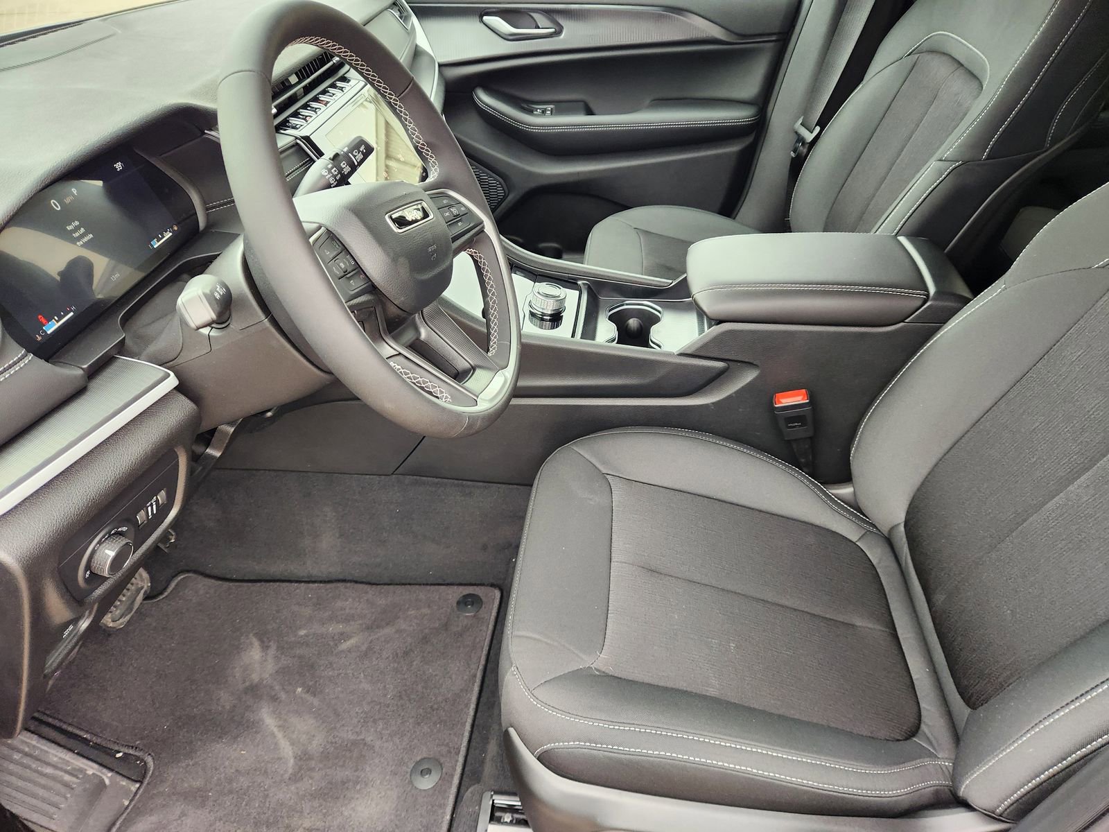 New 2025 Jeep Grand Cherokee Laredo X image 12