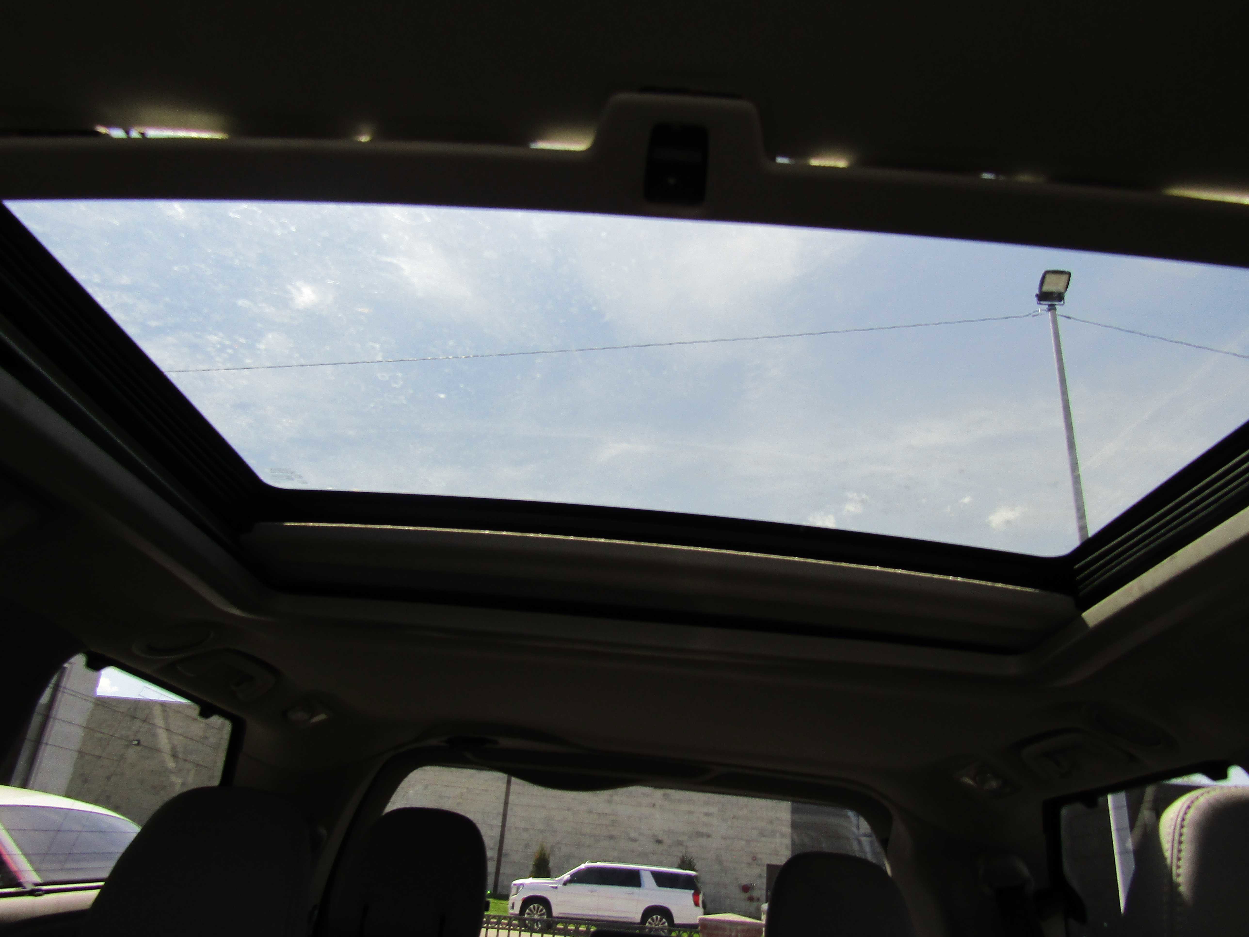 Used 2019 Toyota Sienna Limited FWD image 22