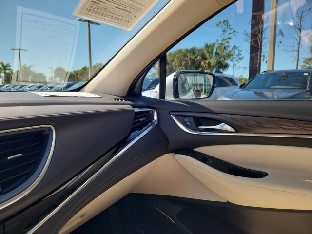 Used 2023 Buick Enclave Avenir w/ Avenir Technology Package image 30