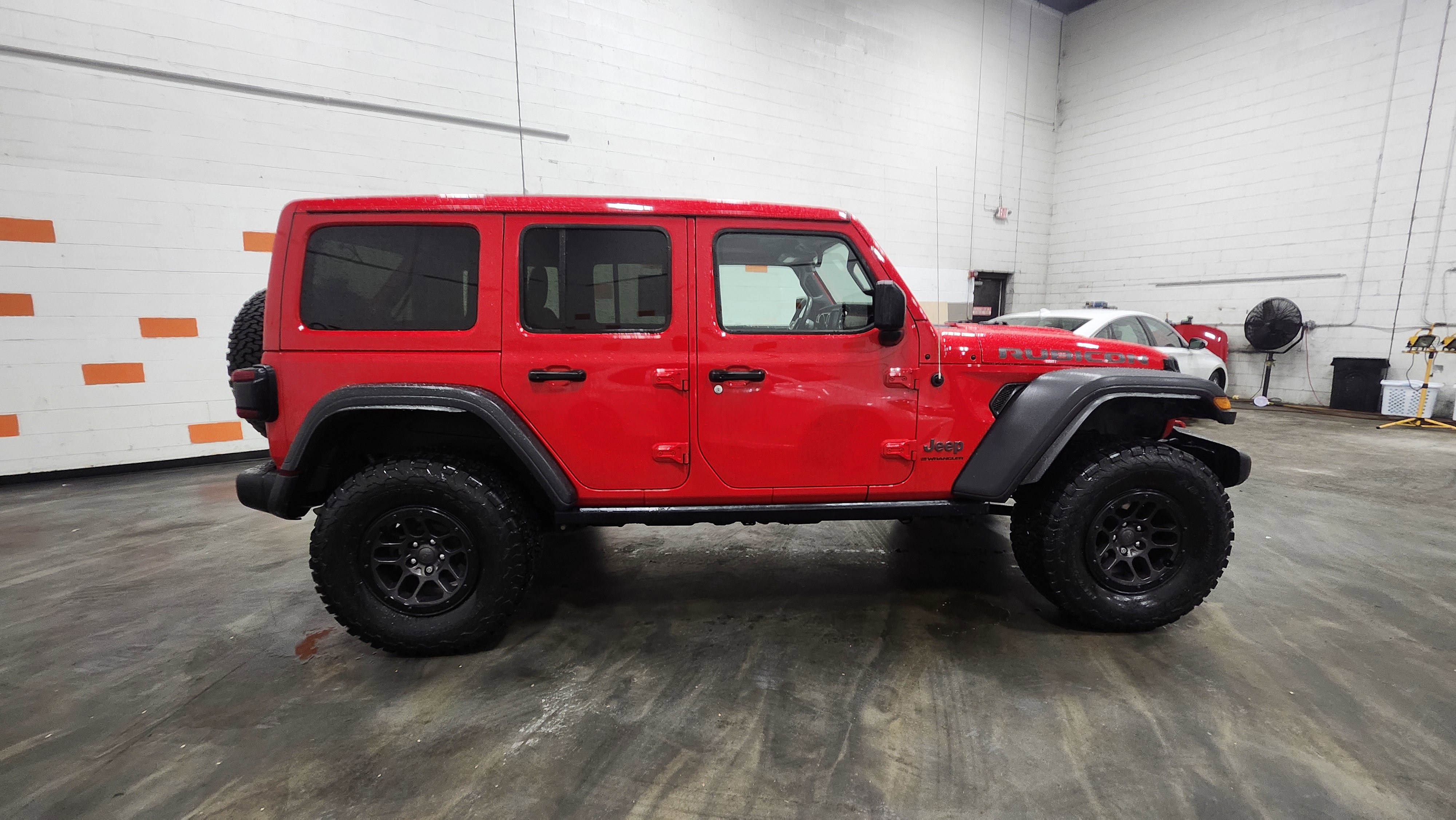 Used 2023 Jeep Wrangler Unlimited Rubicon w/ Xtreme 35 Tire Package image 21