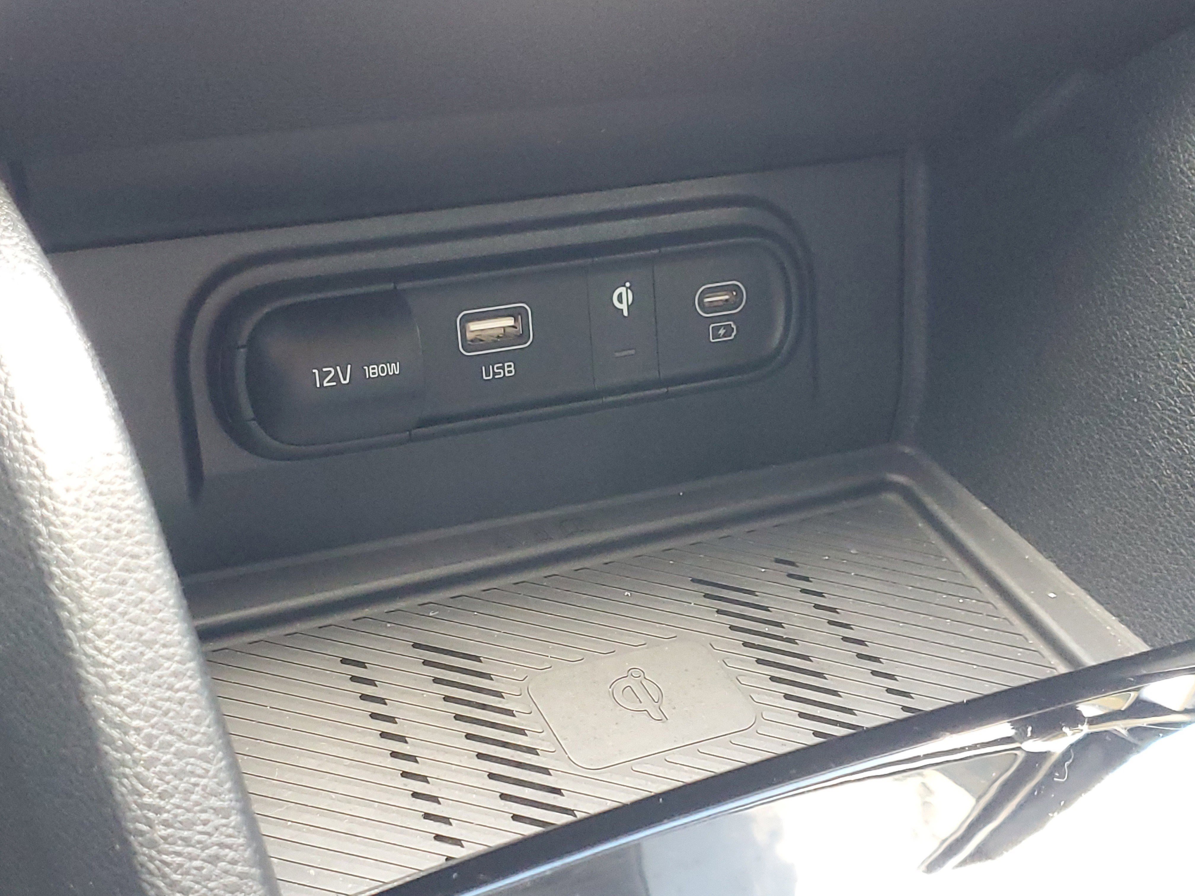 Used 2024 Kia Sportage EX image 29