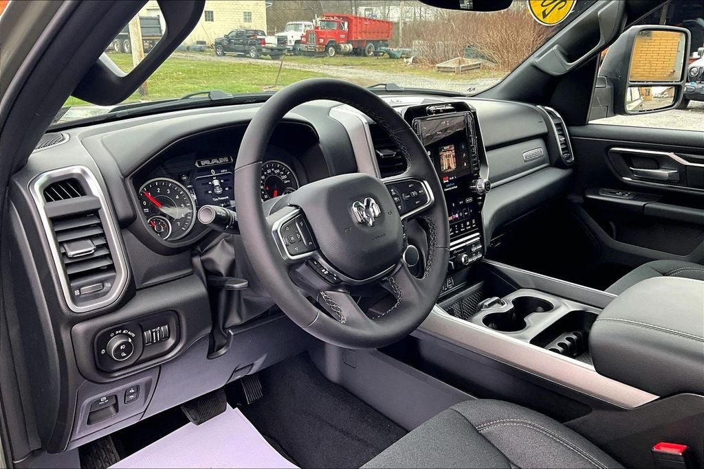 New 2026 RAM 1500 Big Horn AWD/4WD image 6