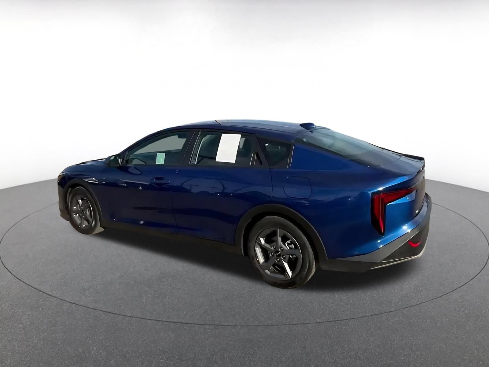 Used 2025 Kia K4 FWD image 9