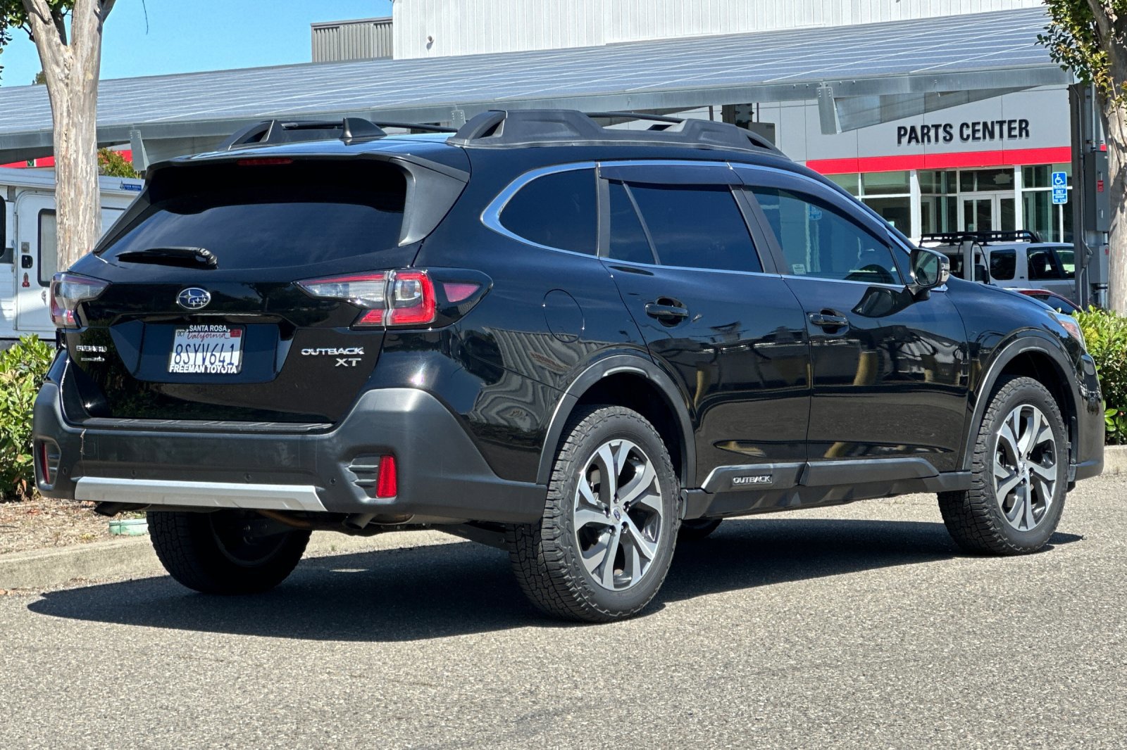 Used 2021 Subaru Outback Limited XT image 4