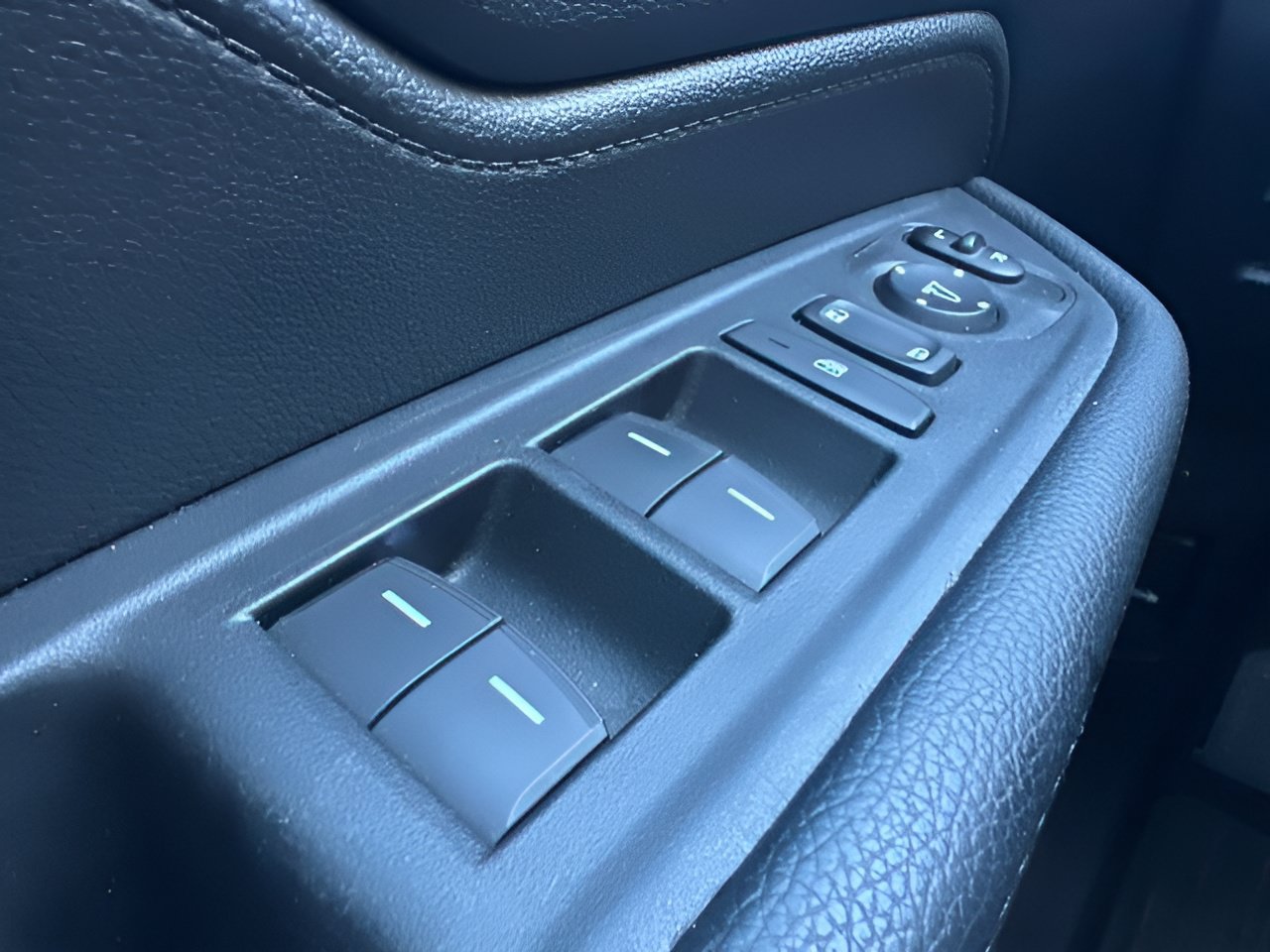 Used 2025 Honda Odyssey EX-L image 16
