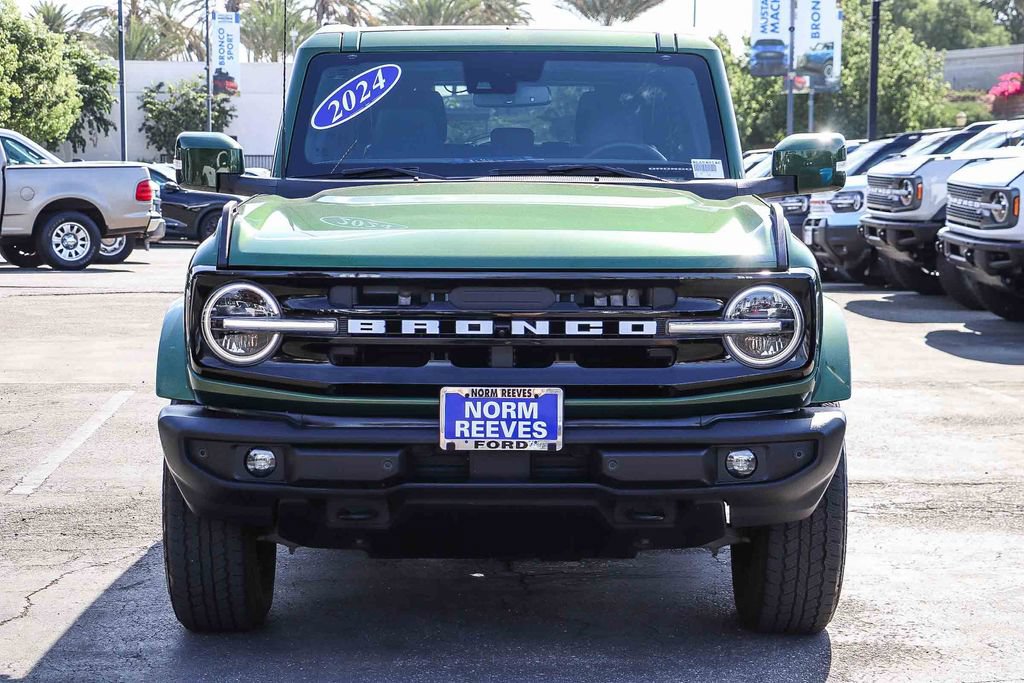 Certified 2024 Ford Bronco Outer Banks AWD/4WD image 2