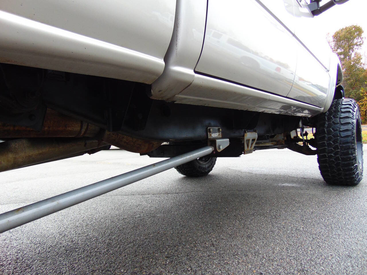 Used 2004 Chevrolet Silverado 2500 LT w/ Heavy-Duty Power Package image 52