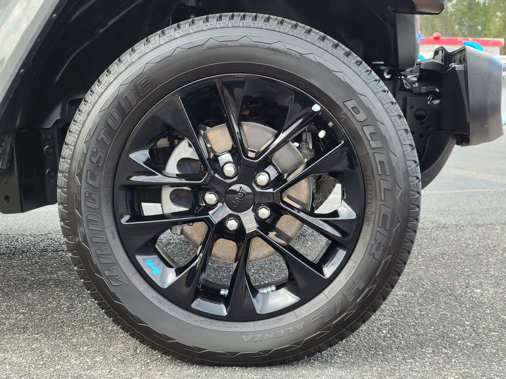 Used 2023 Jeep Wrangler Unlimited Sahara w/ Cold Weather Group image 10