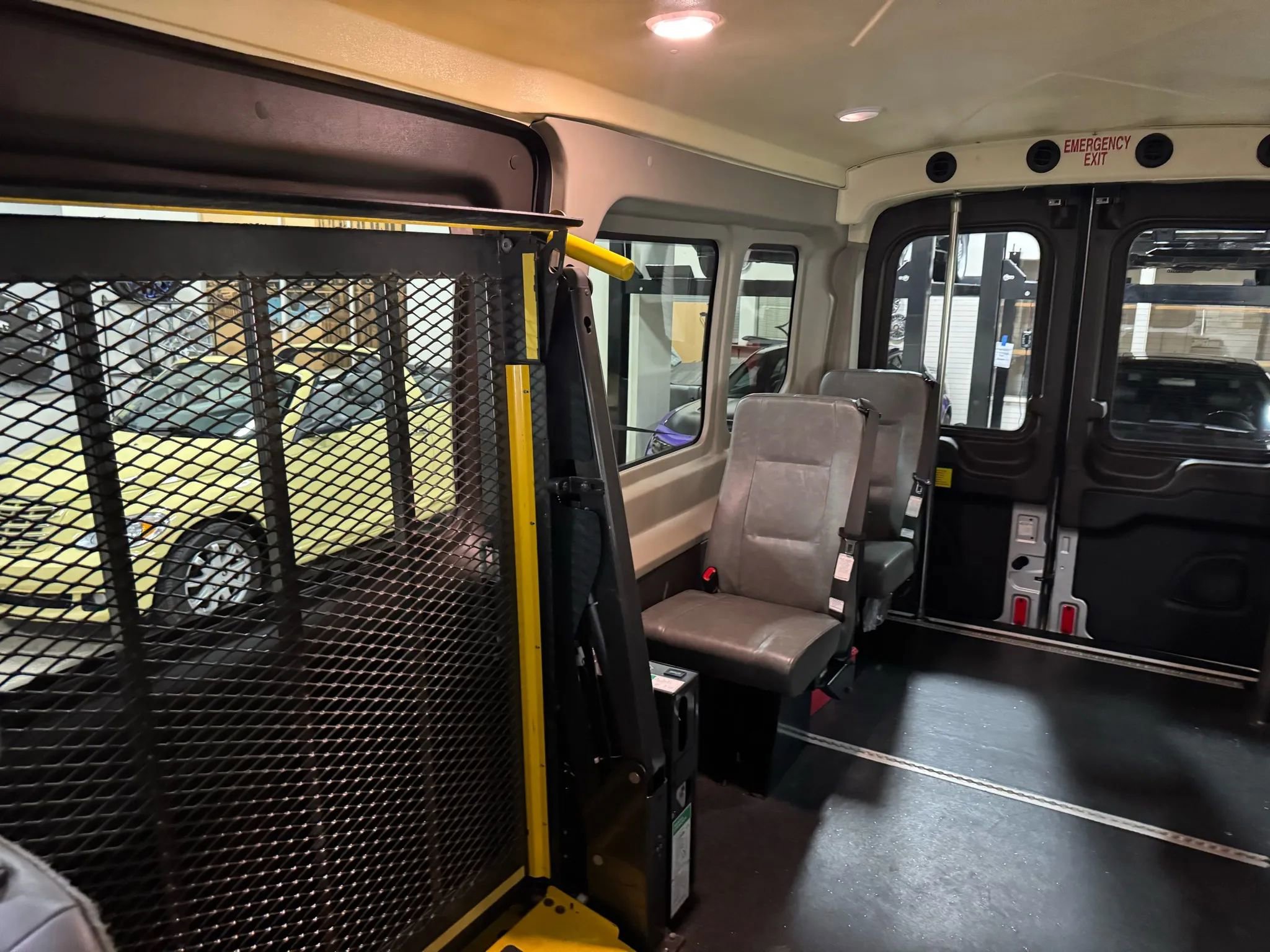 Used 2015 Ford Transit 350 148 Medium Roof image 40