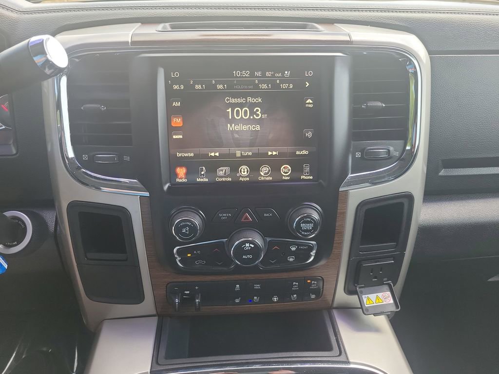 Used 2017 RAM 2500 Longhorn RWD image 27