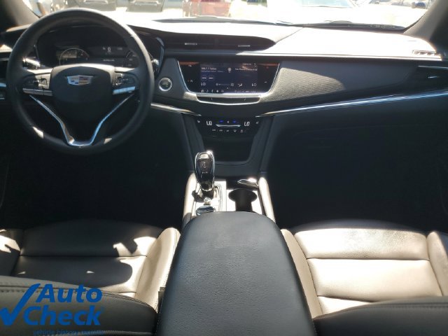 Used 2024 Cadillac XT6 Luxury FWD image 17