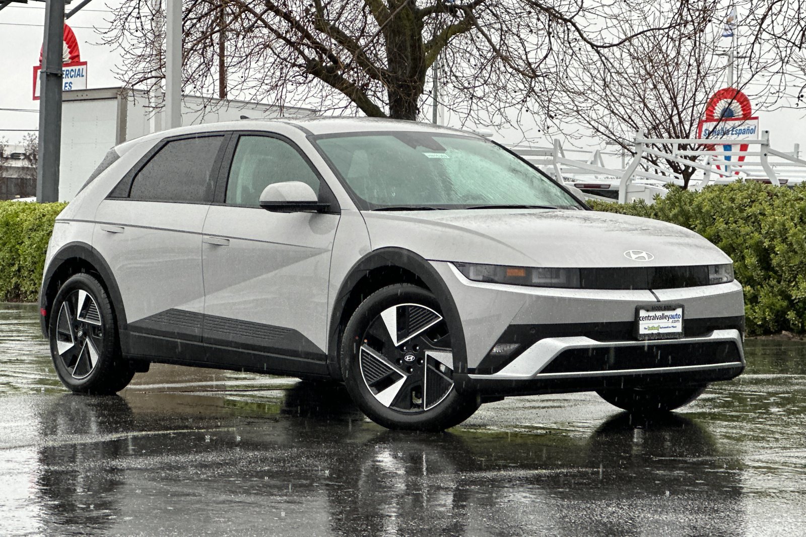 New 2026 Hyundai Ioniq 5 SE image 2