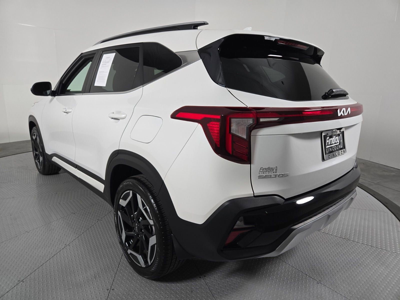 Used 2024 Kia Seltos SX AWD/4WD image 6