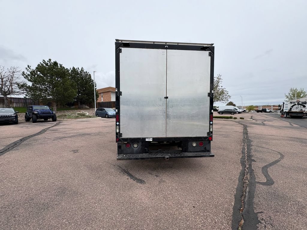 Used 2016 Ford E-450 and Econoline 450 Super Duty RWD image 4