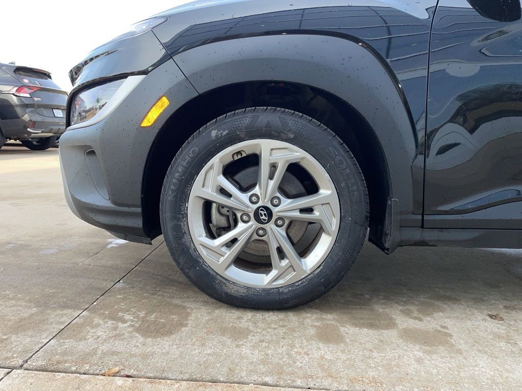 Used 2022 Hyundai Kona SEL image 16