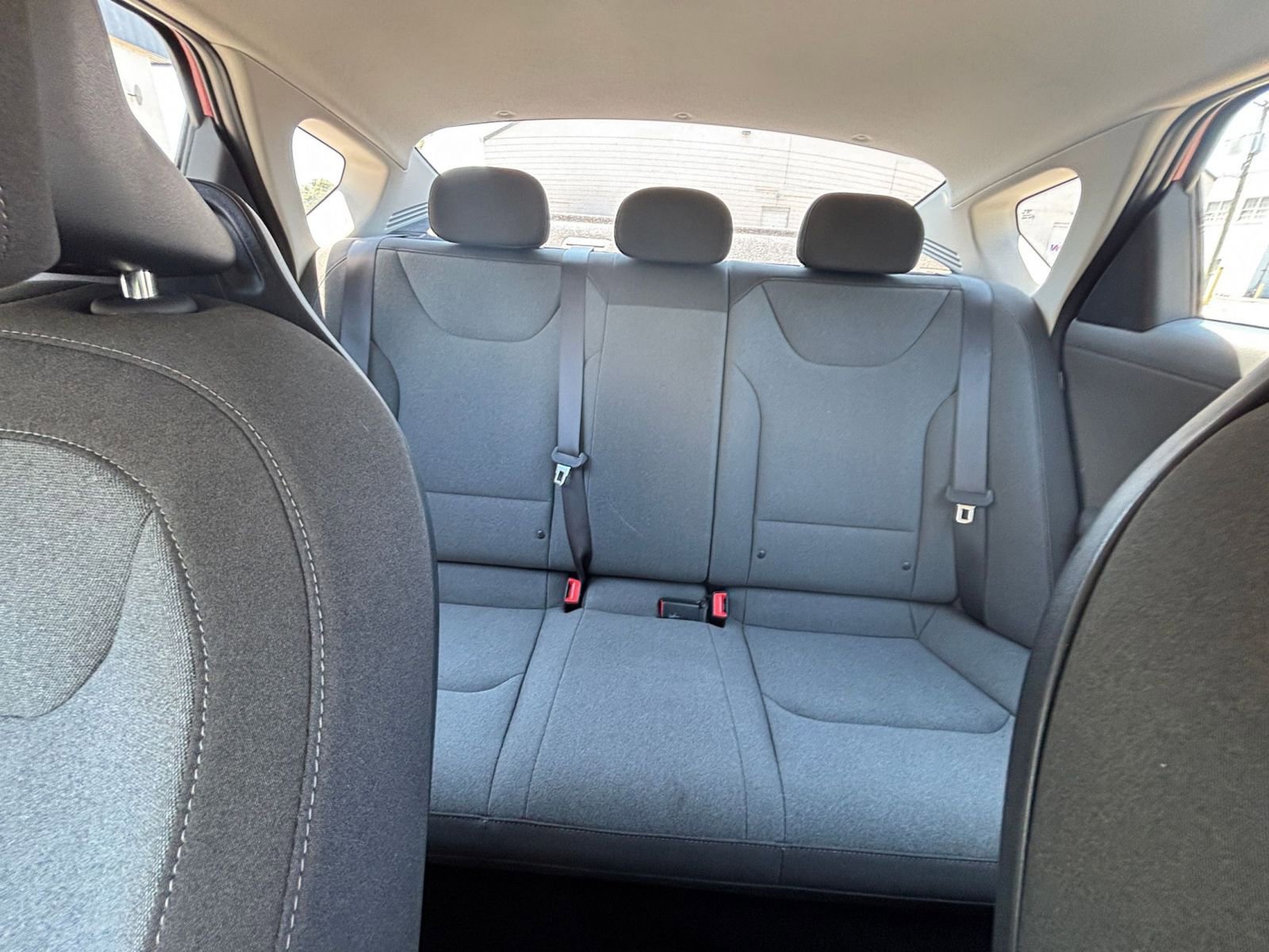 Used 2025 Kia K4 FWD image 38