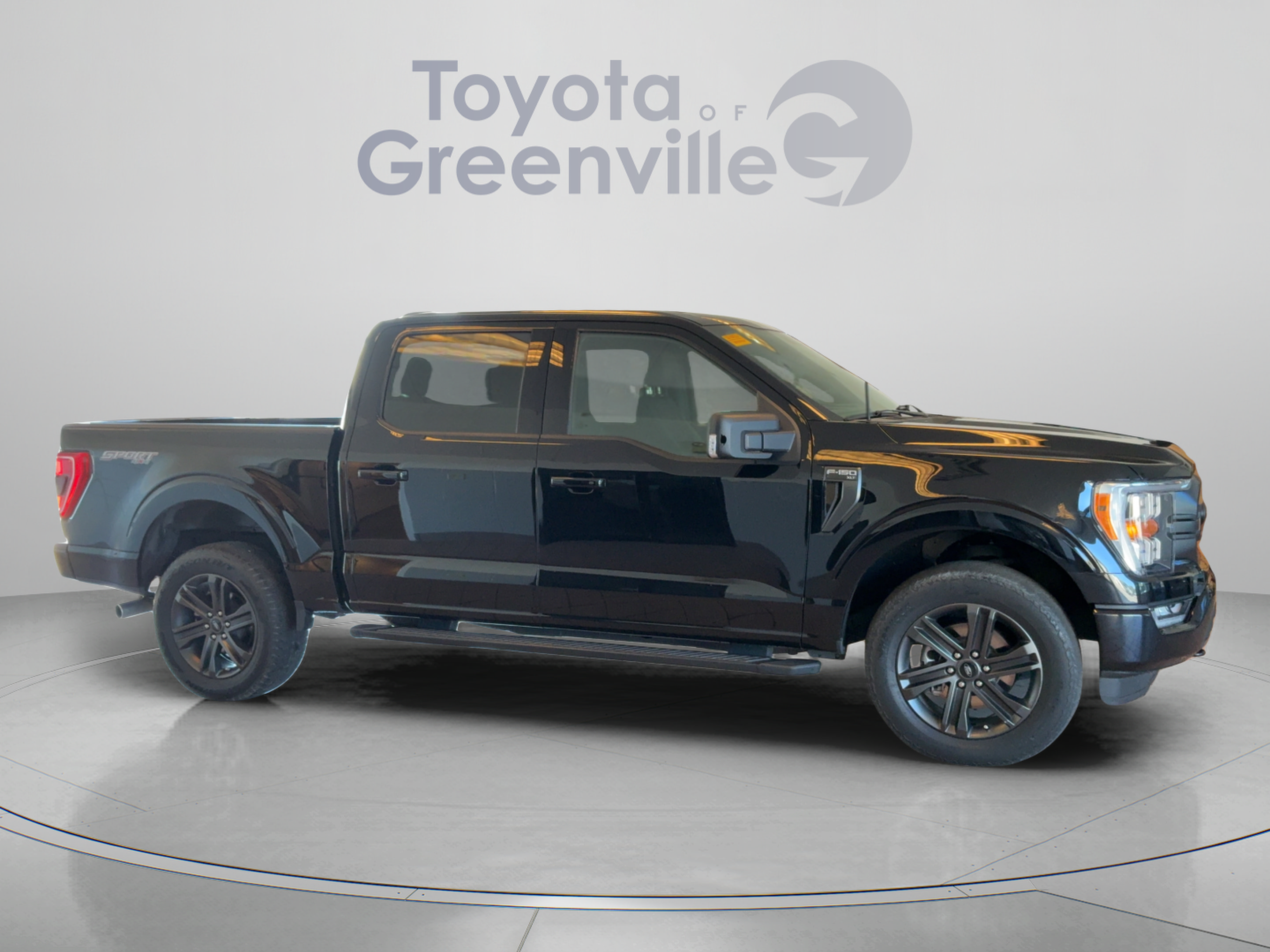 Used 2022 Ford F150 XLT w/ Equipment Group 302A High AWD/4WD image 7
