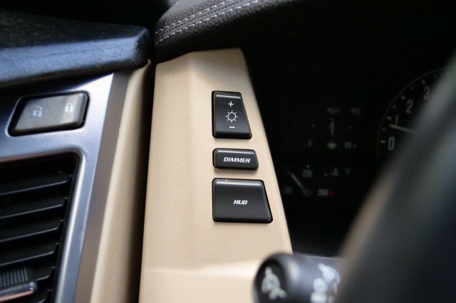 Used 2007 Cadillac XLR V RWD image 11