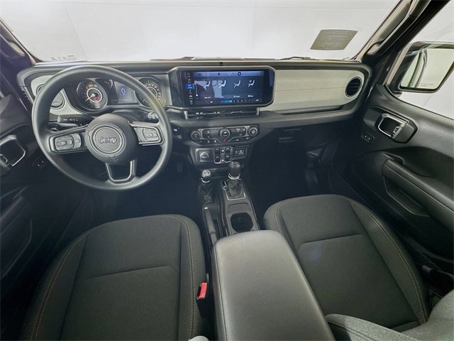 Used 2025 Jeep Wrangler Sport image 26