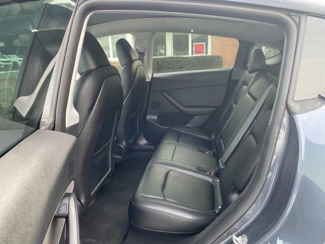 Used 2022 Tesla Model Y Long Range image 29