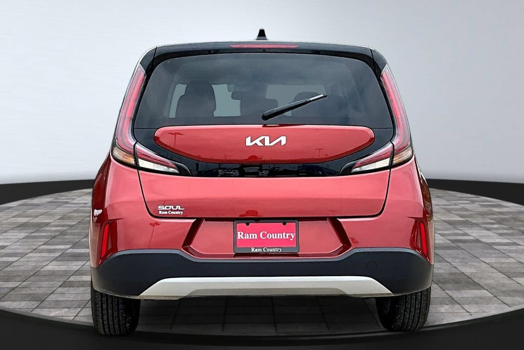Used 2025 Kia Soul LX w/ LX Technology Package FWD image 6
