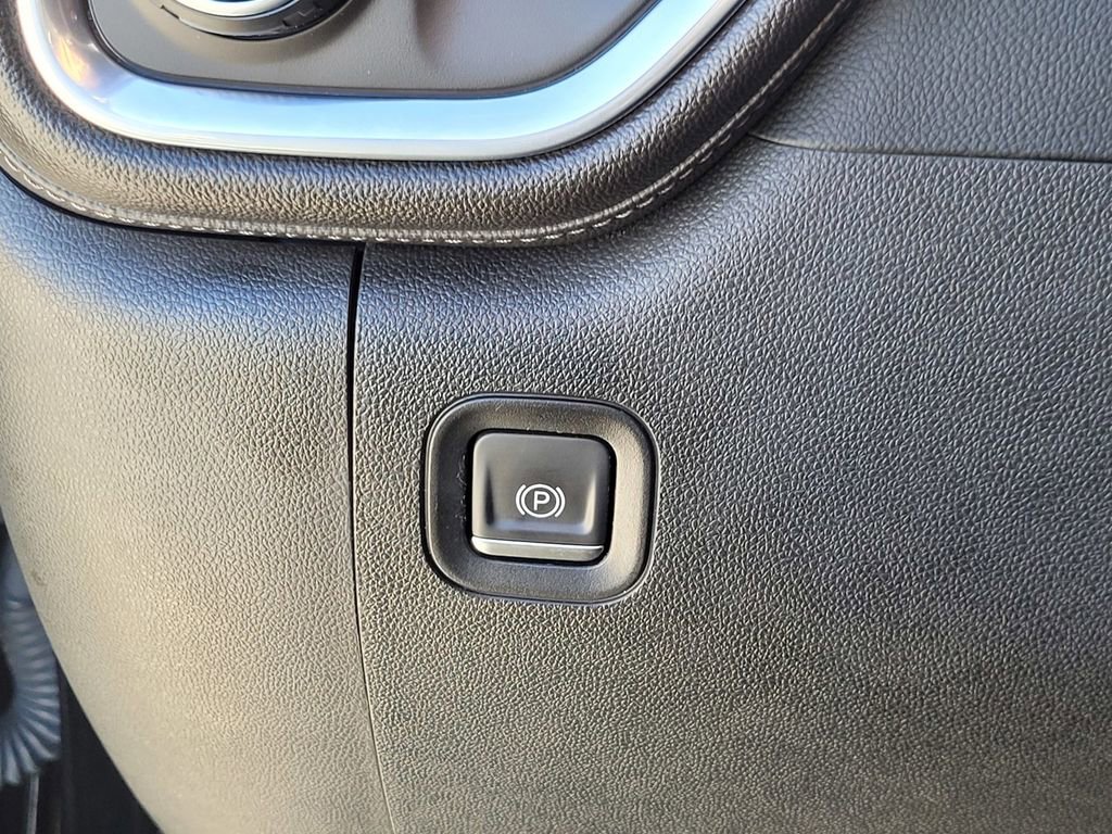 Used 2022 Chevrolet Silverado 2500 LT w/ All Star Edition image 29