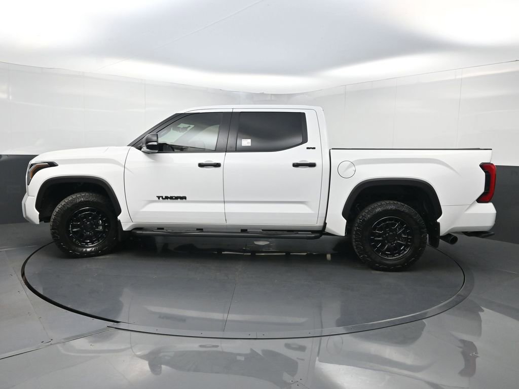 Used 2025 Toyota Tundra SR5 w/ SR5 Convenience Package AWD/4WD image 43