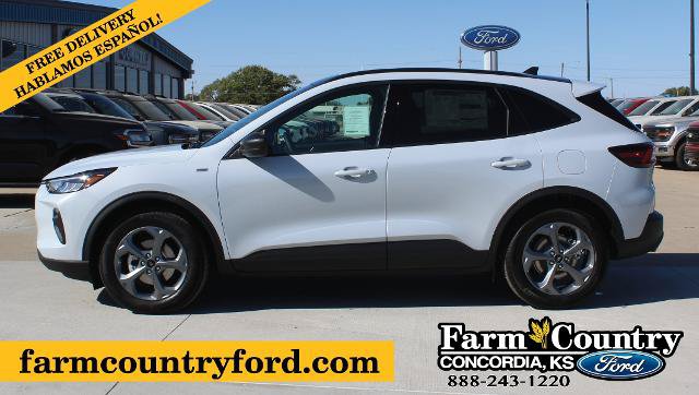 Certified 2025 Ford Escape ST-Line w/ Tech Pack #1 FWD image 2