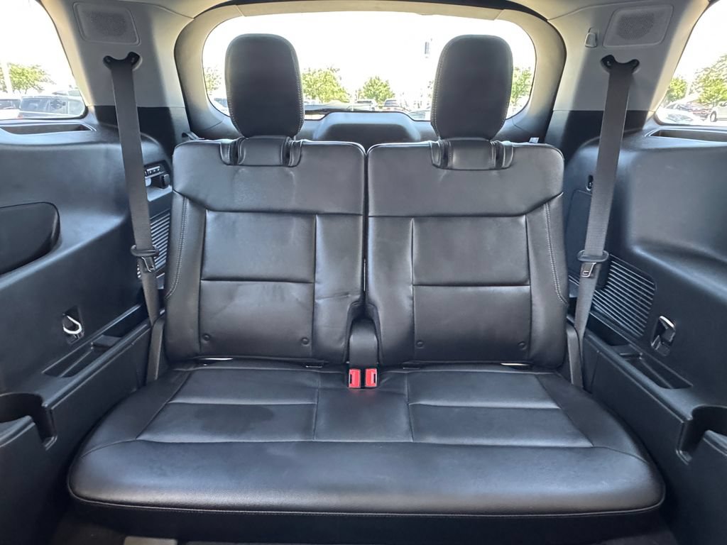 Used 2023 Ford Explorer Limited w/ Limited Technology Package AWD/4WD image 30
