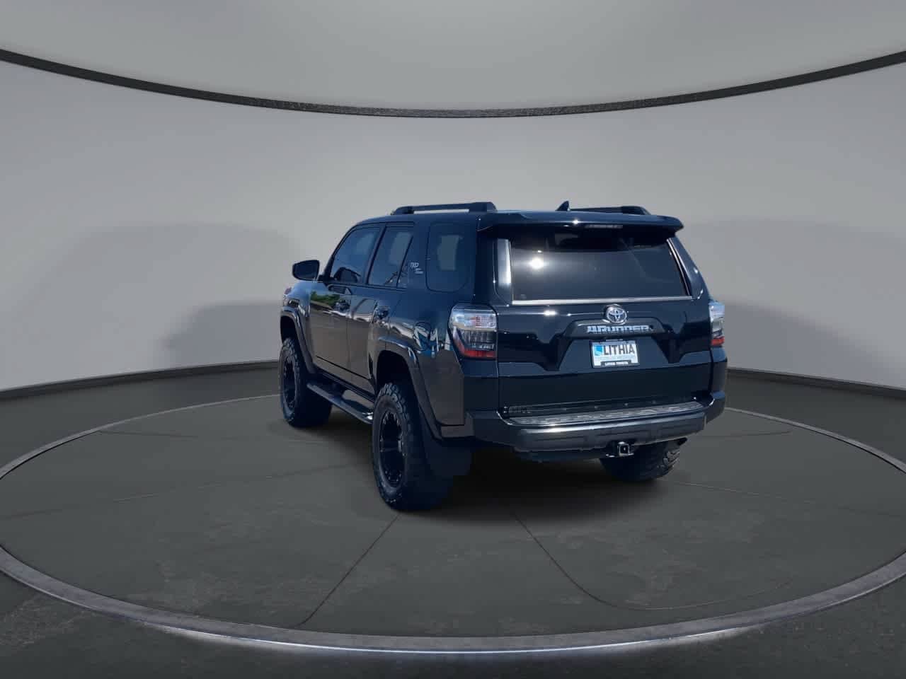 Used 2019 Toyota 4Runner TRD Off-Road Premium AWD/4WD image 8