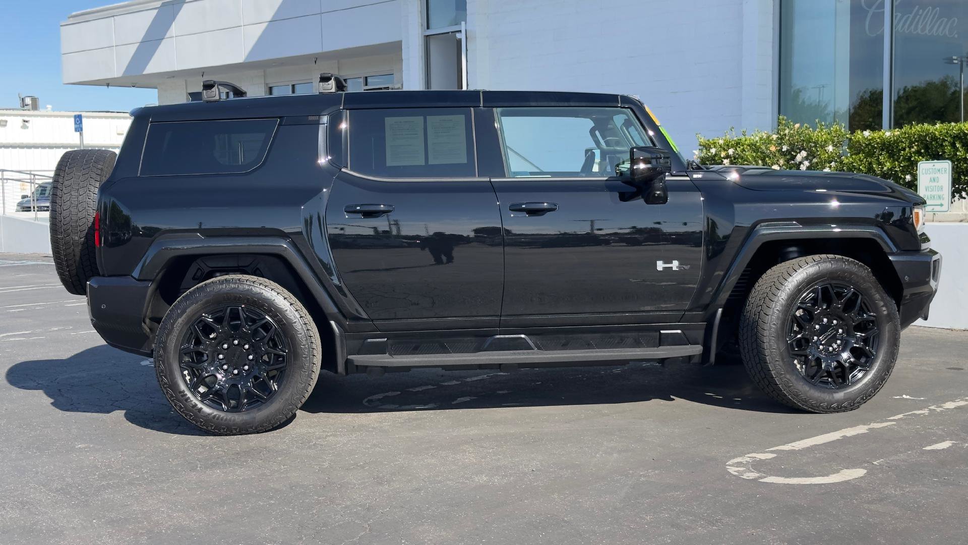 Used 2024 GMC Hummer EV 2X w/ LPO, Roof Cross Rail Package AWD/4WD image 3