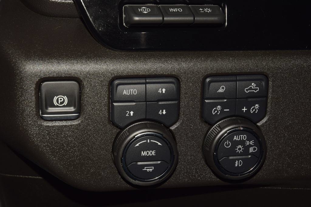 Used 2025 Chevrolet Silverado 2500 LTZ w/ LTZ Plus Package AWD/4WD image 38