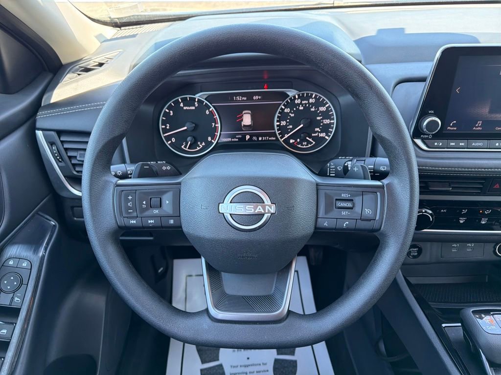 Certified 2025 Nissan Rogue S image 17