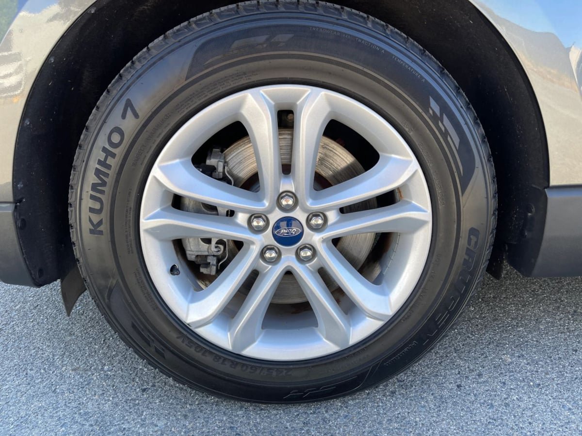 Used 2020 Ford Edge SEL AWD/4WD image 33