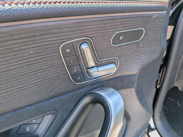 Used 2023 Mercedes-Benz CLA 250 image 13