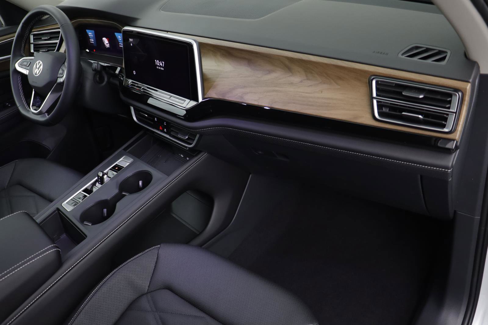 New 2026 Volkswagen Atlas SE image 19