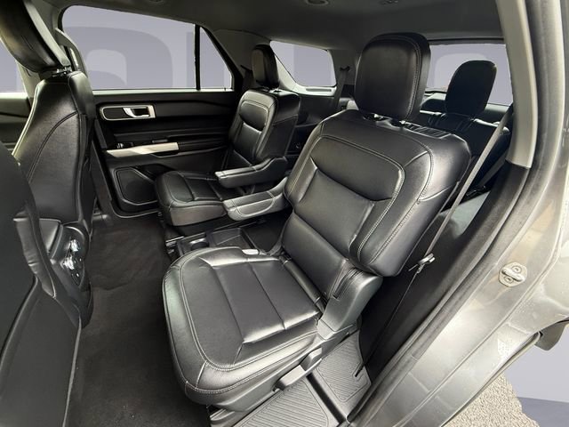 Used 2021 Ford Explorer XLT w/ Equipment Group 202A image 16