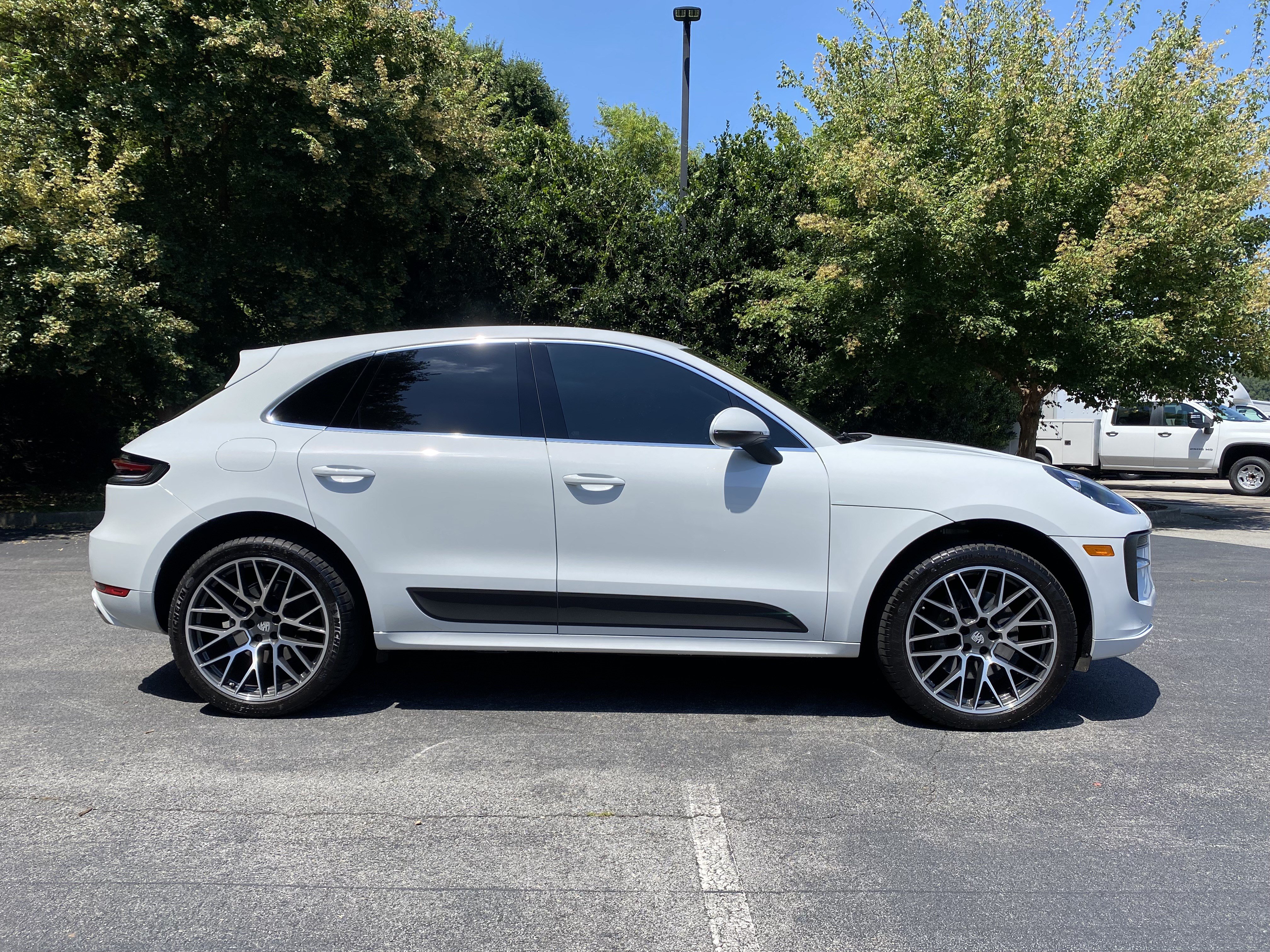 Used 2020 Porsche Macan S AWD/4WD image 10