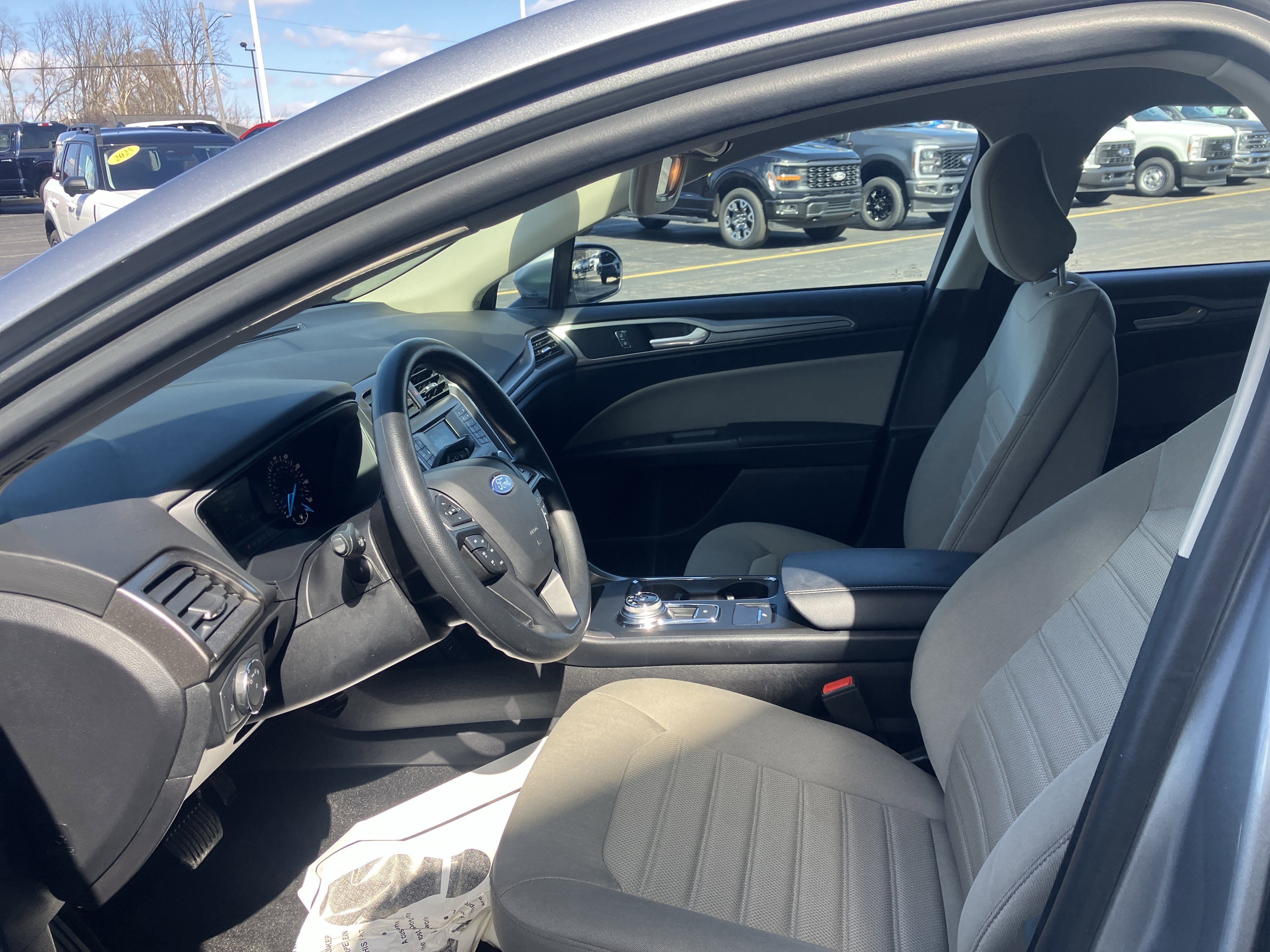 Used 2020 Ford Fusion S image 18