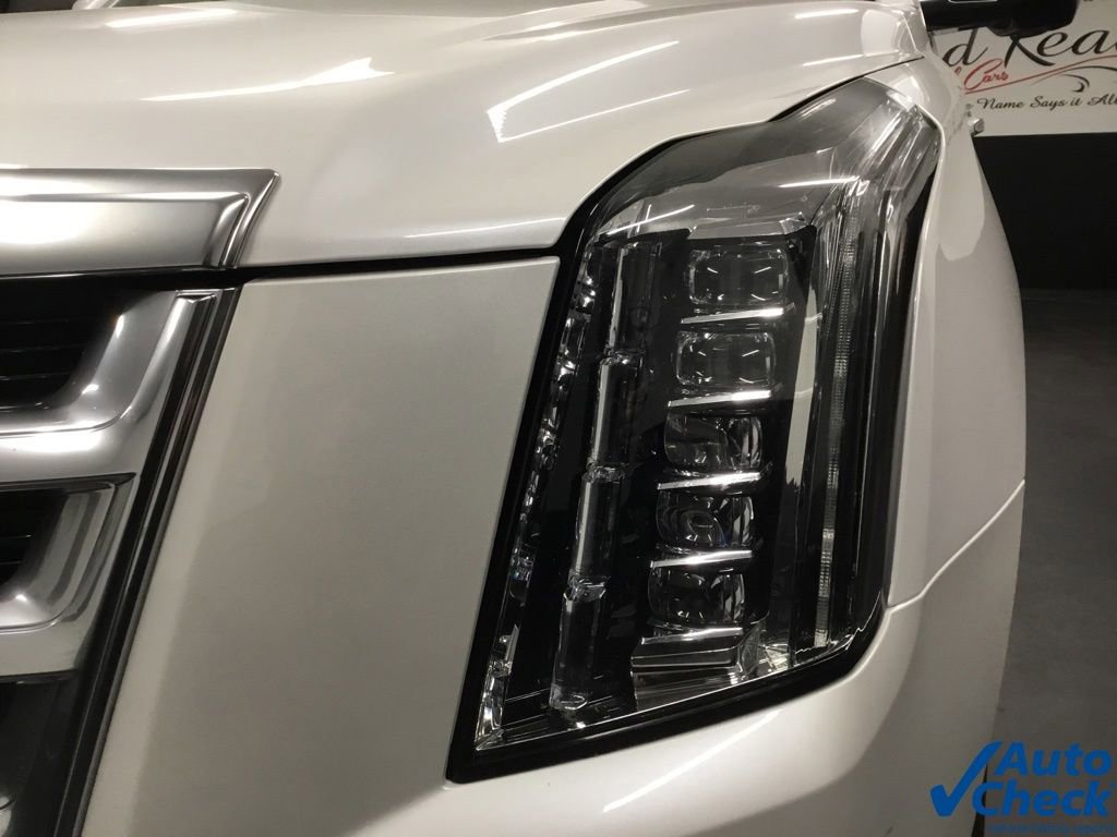 Used 2017 Cadillac Escalade Premium Luxury AWD/4WD image 15