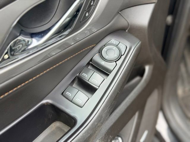 Used 2020 Chevrolet Traverse RS image 21