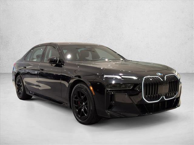 Used 2024 BMW 760i xDrive w/ Premium Package image 3