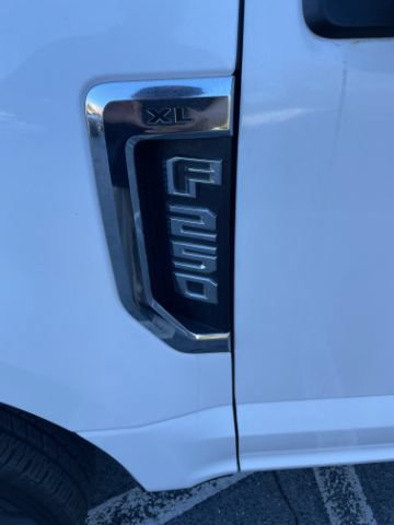 Used 2021 Ford F250 XL w/ Power Equipment Group RWD image 10