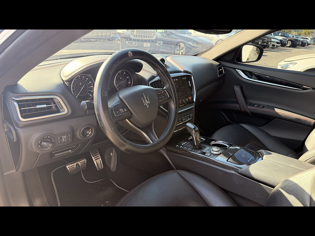 Used 2021 Maserati Ghibli S RWD image 5